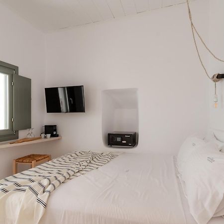 Aniko Suites White Alley Mykonos Town エクステリア 写真
