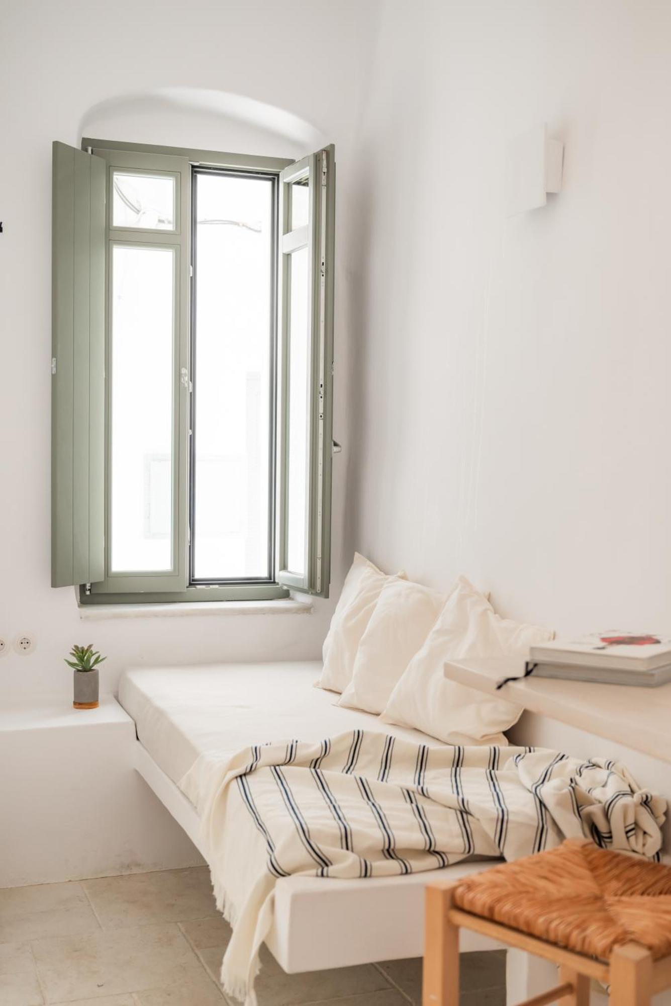 Aniko Suites White Alley Mykonos Town エクステリア 写真