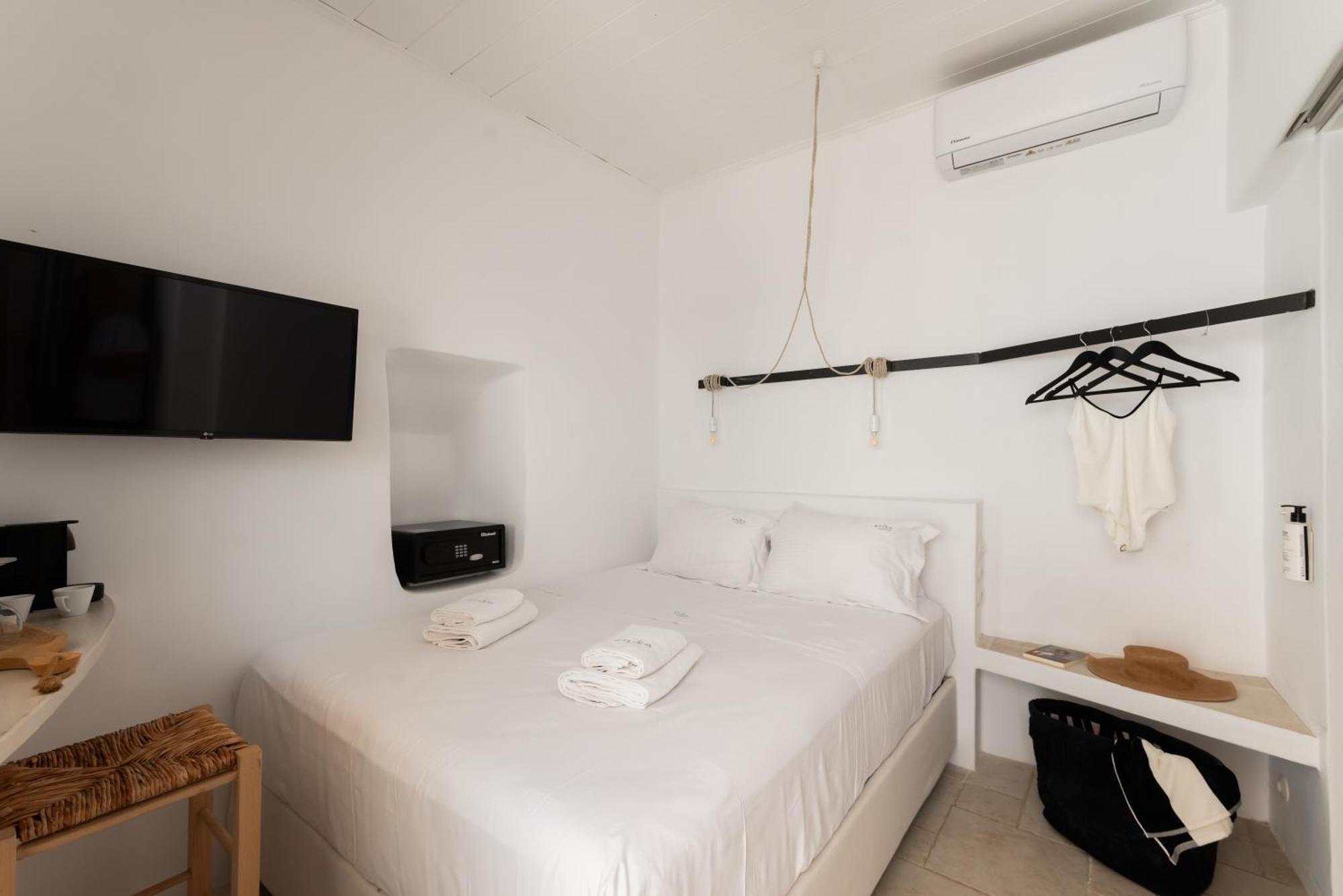 Aniko Suites White Alley Mykonos Town エクステリア 写真