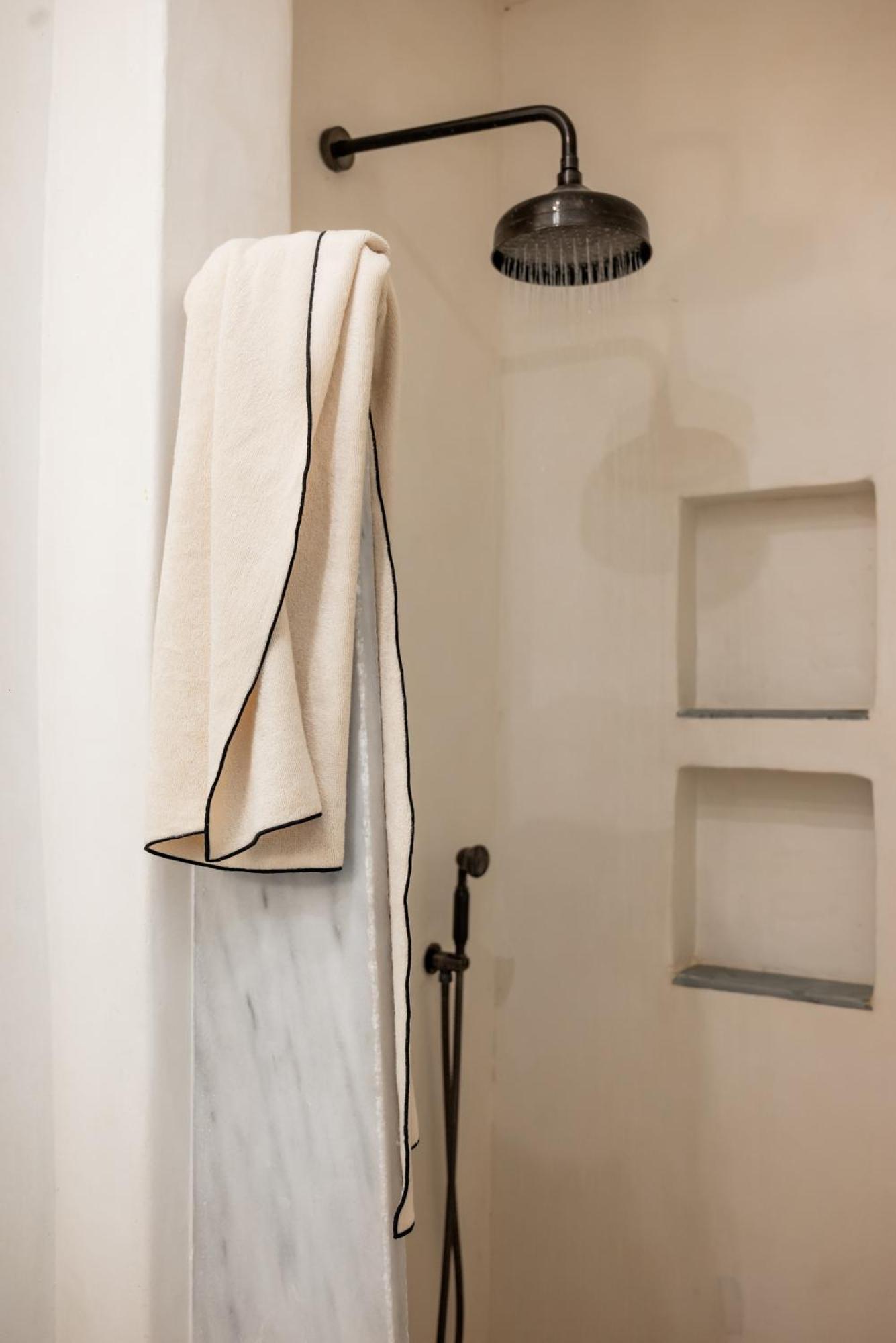 Aniko Suites White Alley Mykonos Town エクステリア 写真