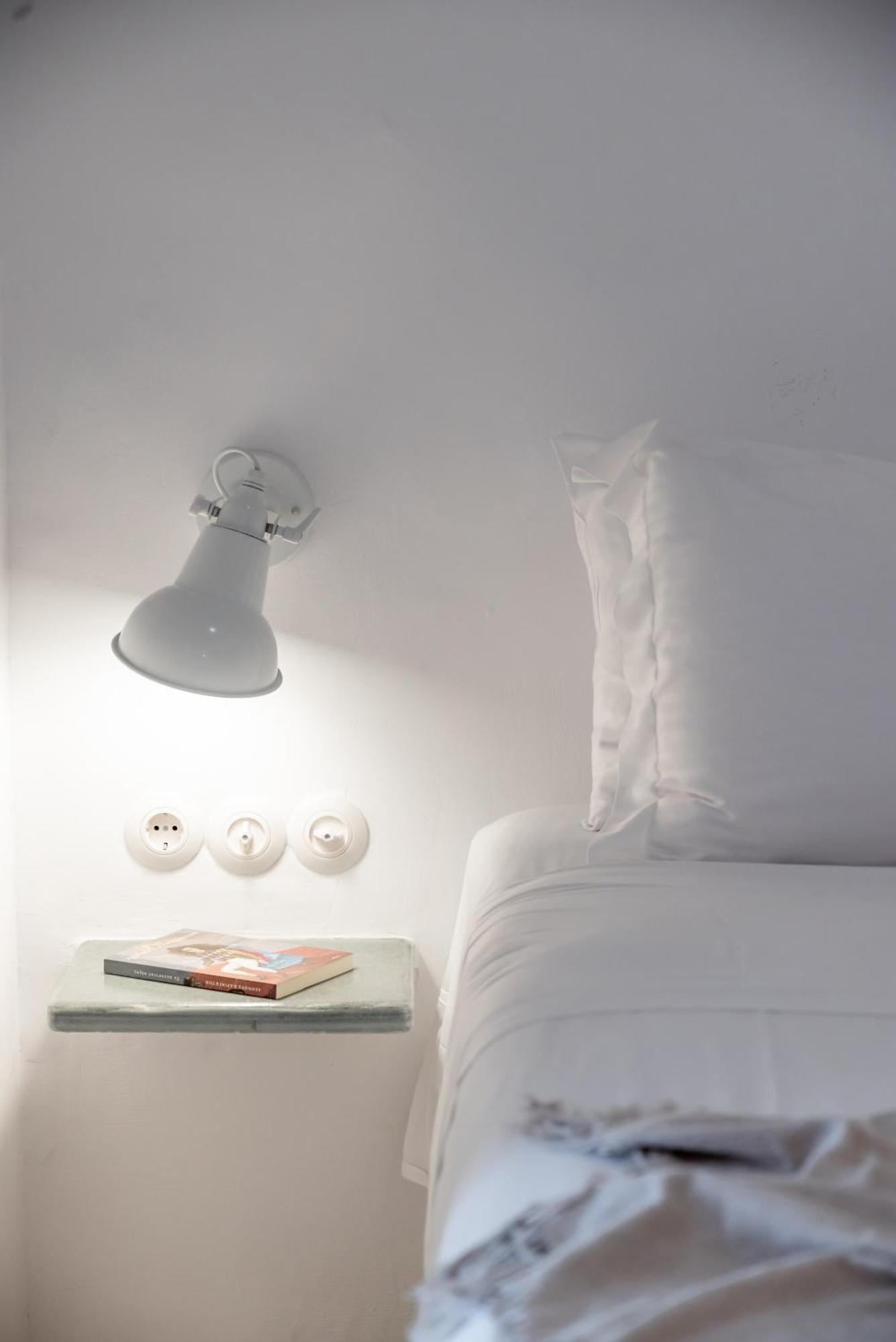 Aniko Suites White Alley Mykonos Town エクステリア 写真