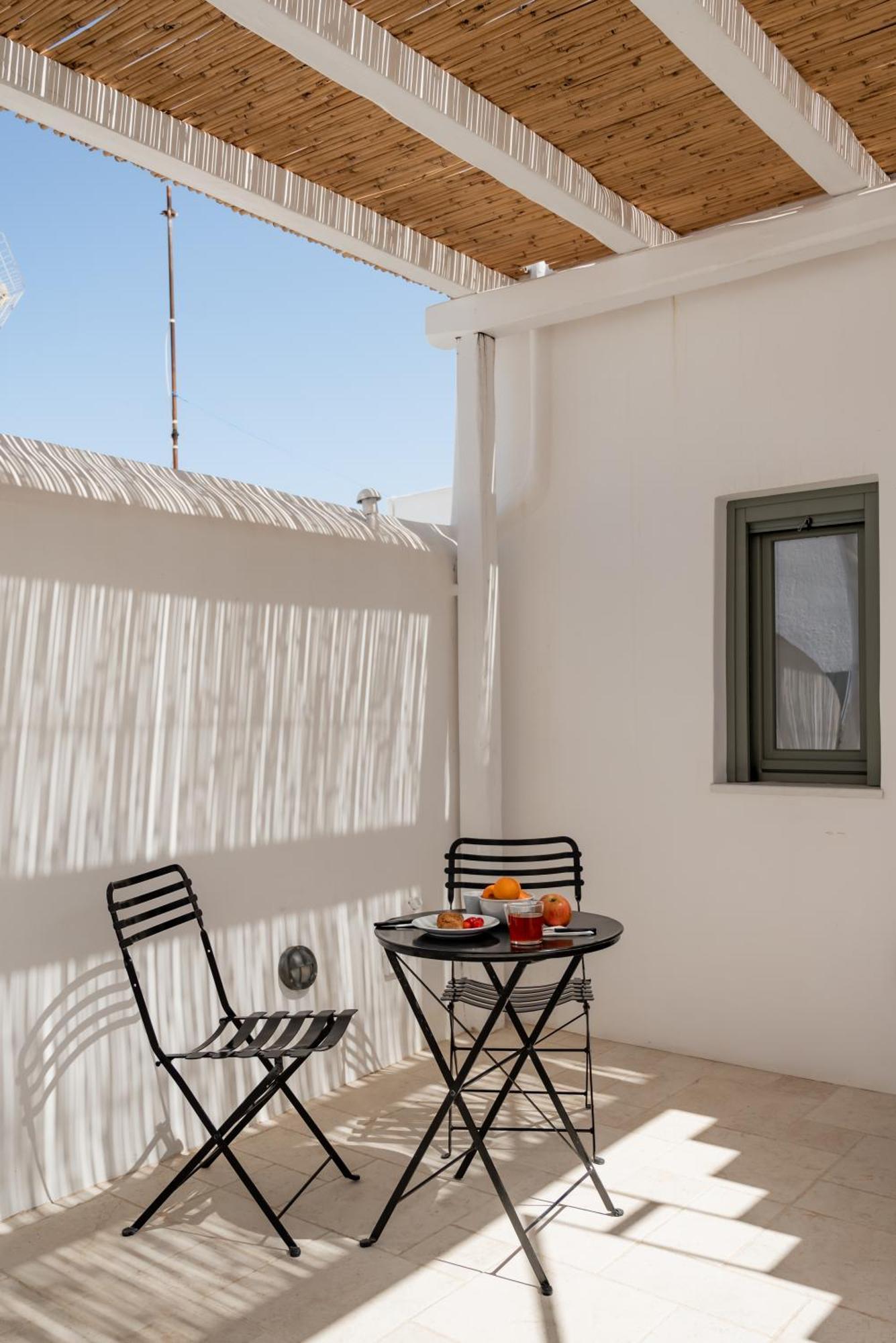 Aniko Suites White Alley Mykonos Town エクステリア 写真