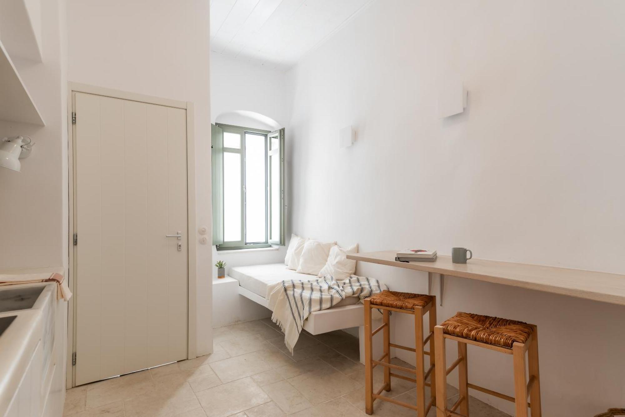 Aniko Suites White Alley Mykonos Town エクステリア 写真