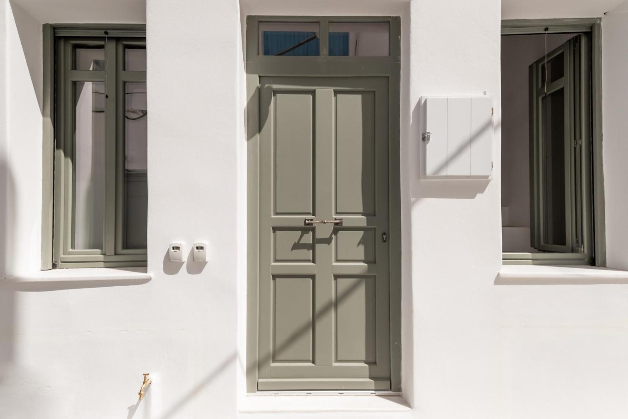 Aniko Suites White Alley Mykonos Town エクステリア 写真