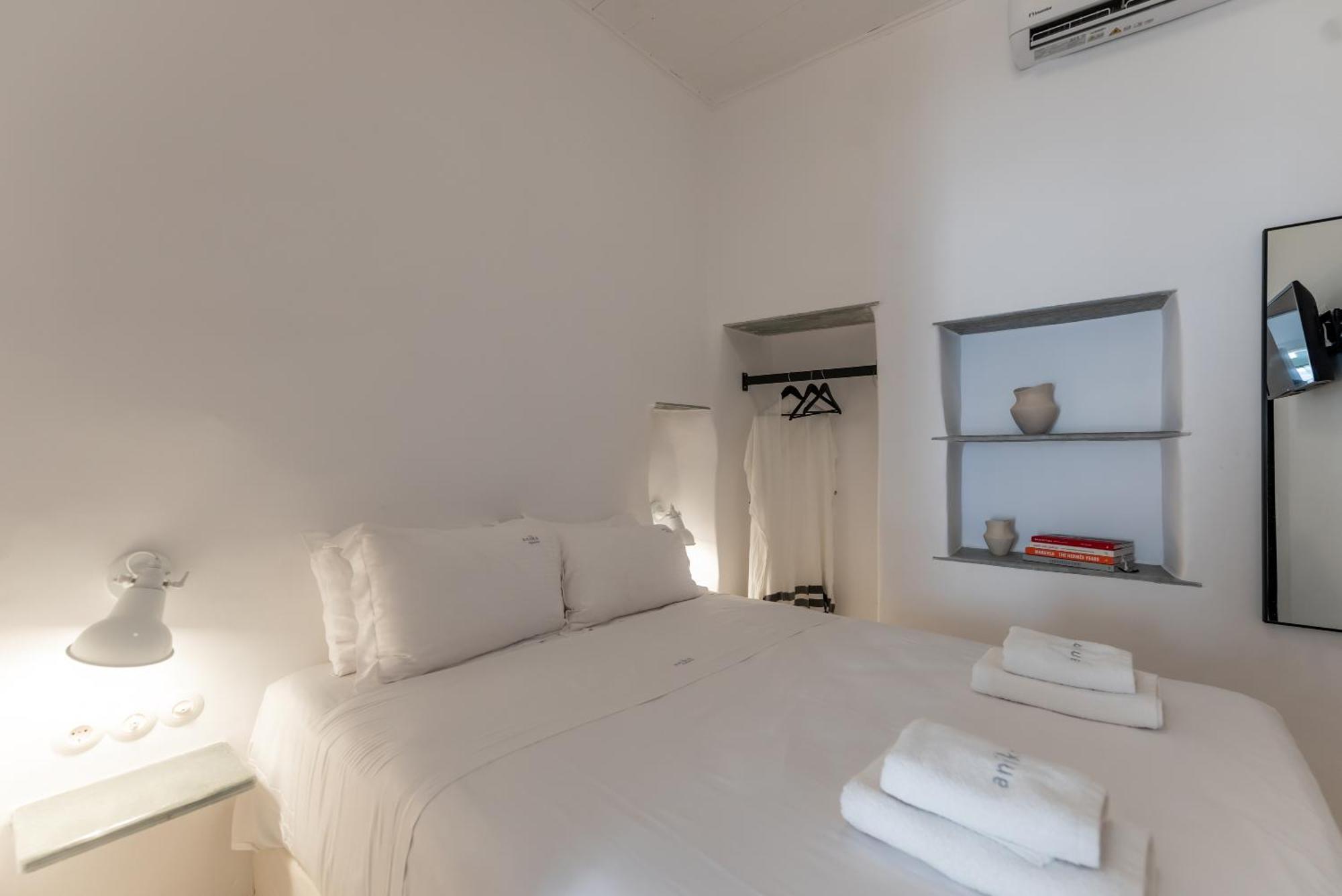 Aniko Suites White Alley Mykonos Town エクステリア 写真
