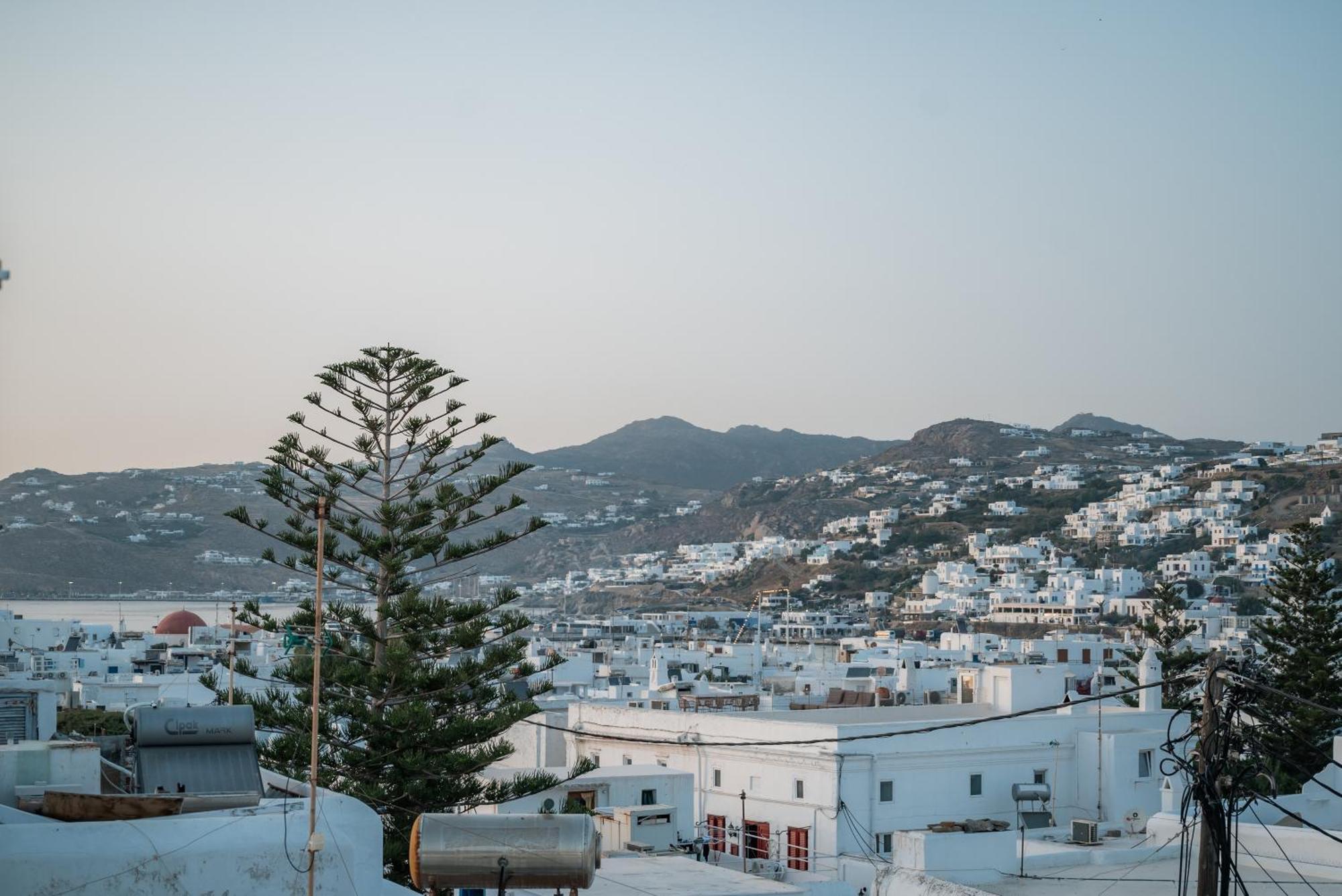 Aniko Suites White Alley Mykonos Town エクステリア 写真